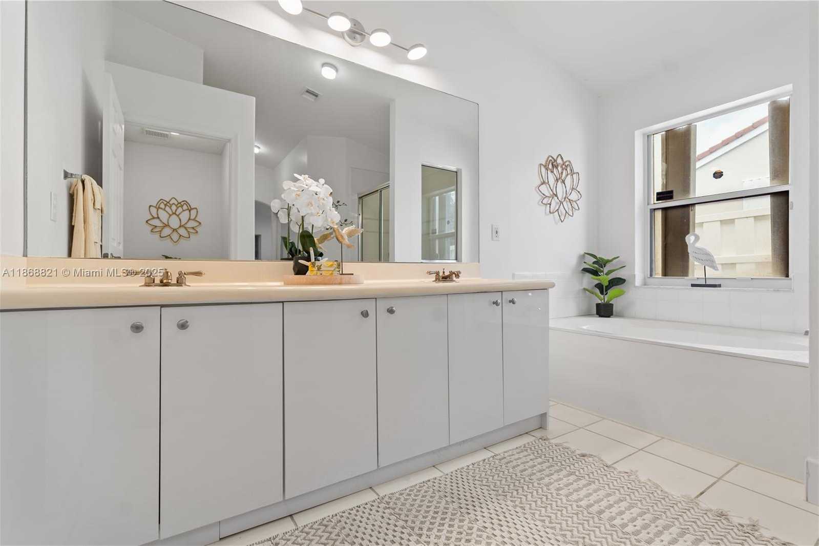 Small Image of 3439 SOUTH WEST 51ST ST, Hollywood Number 23