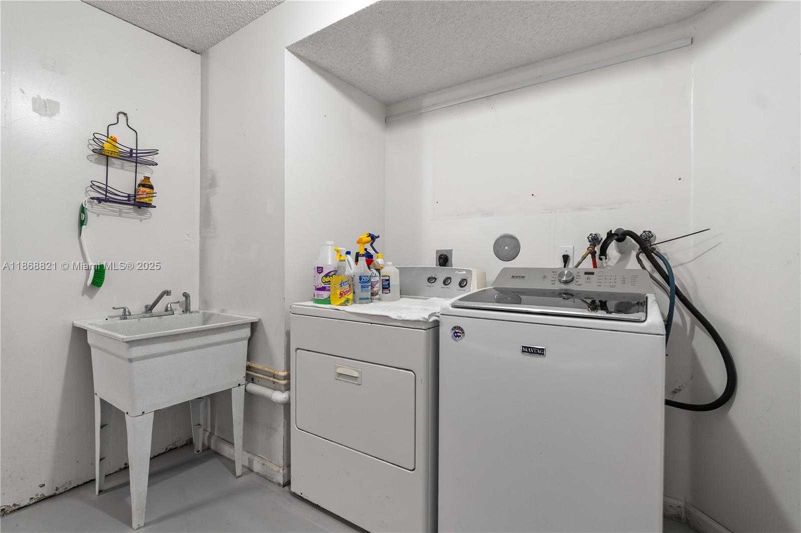 Small Image of 3439 SOUTH WEST 51ST ST, Hollywood Number 26