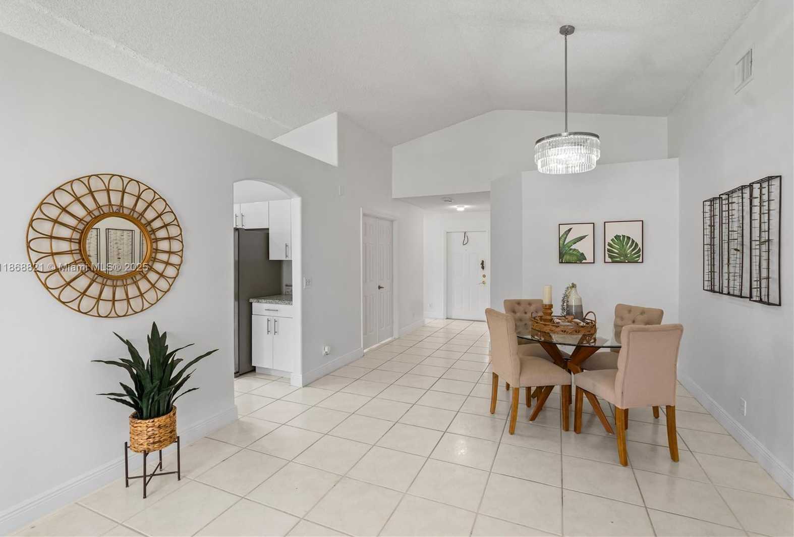 Small Image of 3439 SOUTH WEST 51ST ST, Hollywood Number 3