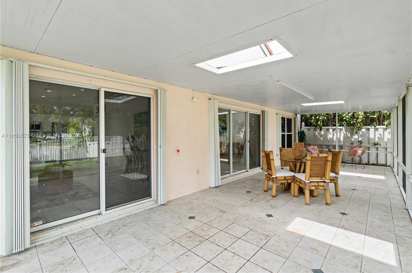 Small Image of 3439 SOUTH WEST 51ST ST, Hollywood Number 33