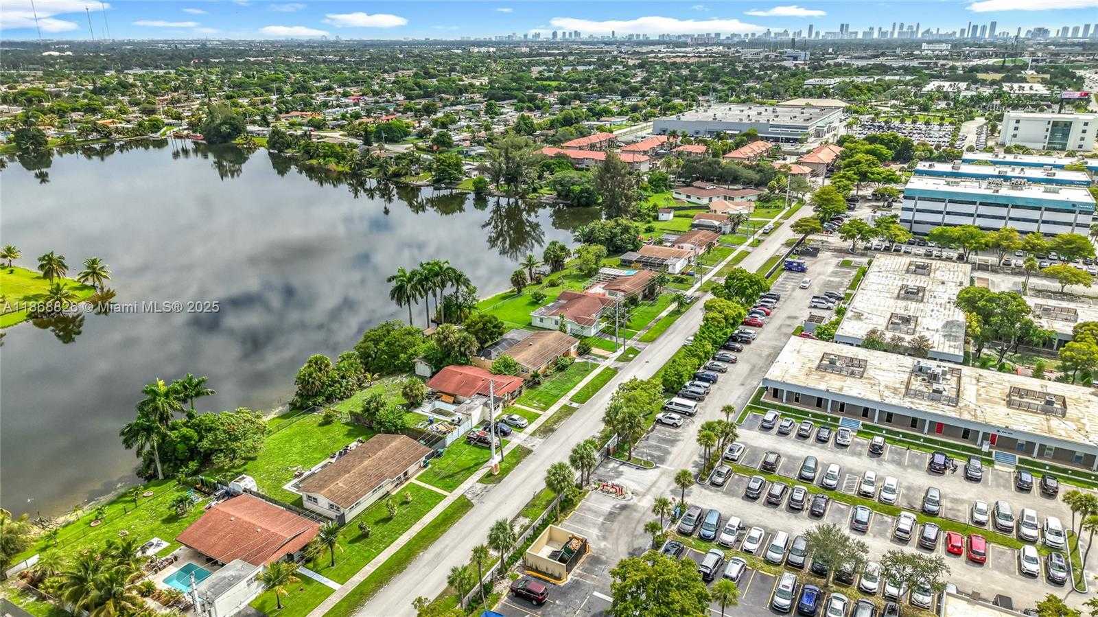 Small Image of 1521 NORTH WEST 168TH TER, Miami Gardens Number 29