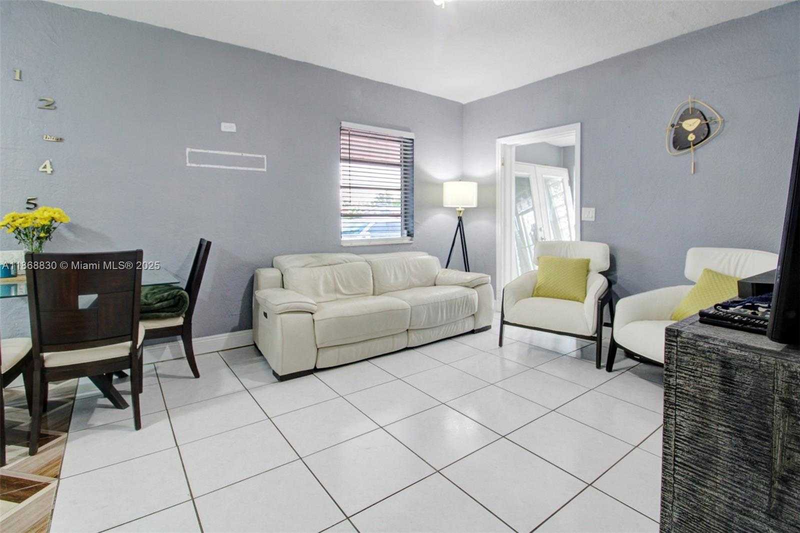 Small Image of 466 EAST 19TH ST, Hialeah Number 20