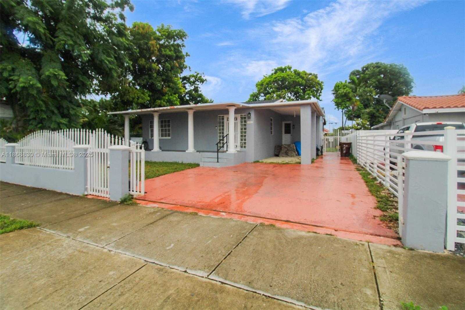 Small Image of 466 EAST 19TH ST, Hialeah Number 3