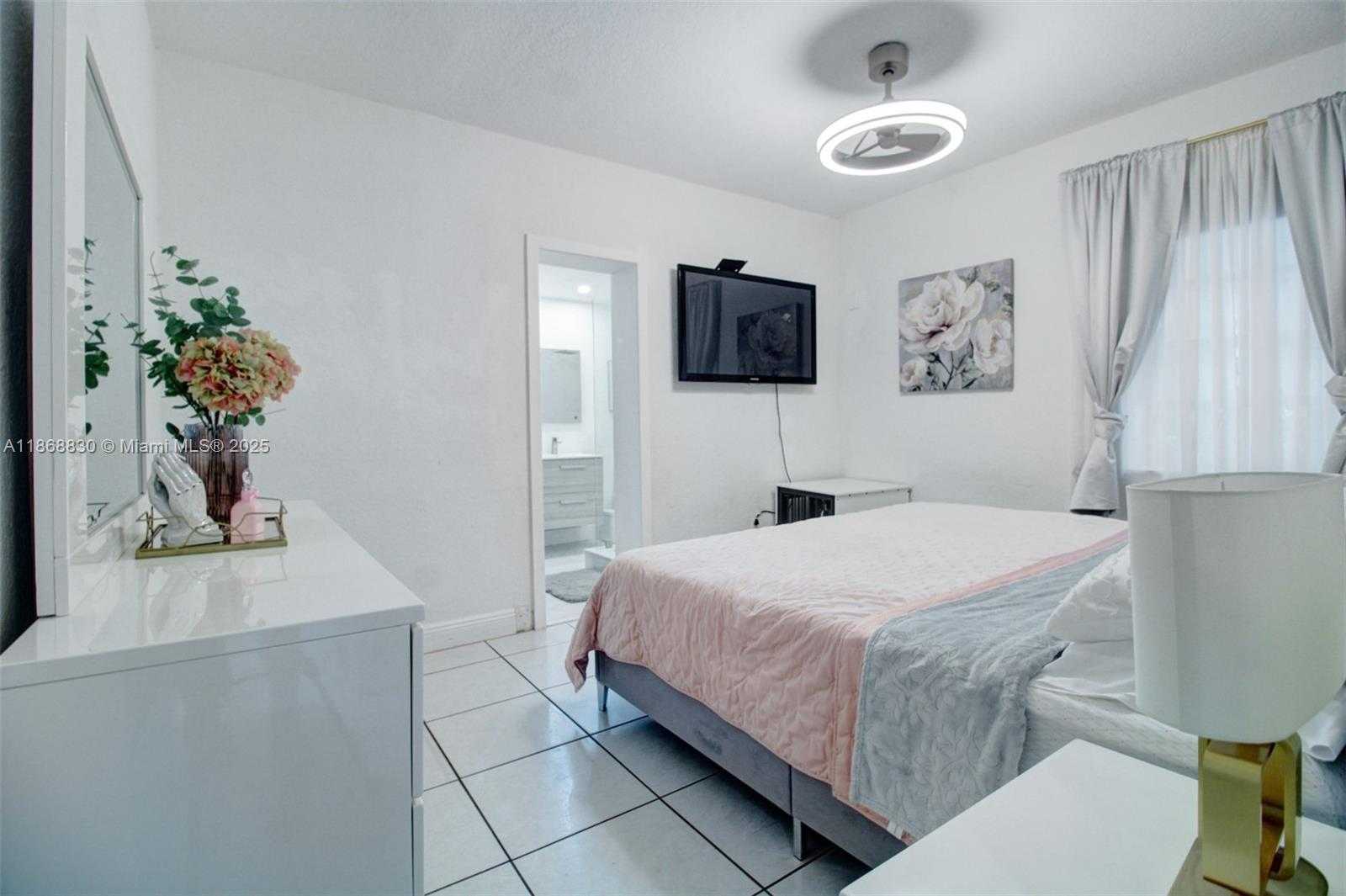 Small Image of 466 EAST 19TH ST, Hialeah Number 9