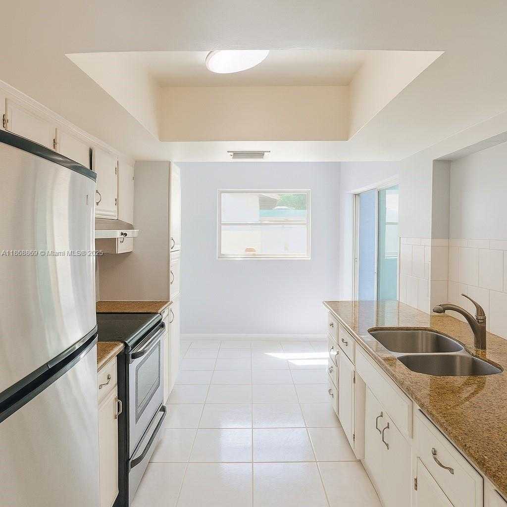 Small Image of 2601 NORTH WEST 53RD ST, Tamarac Number 4