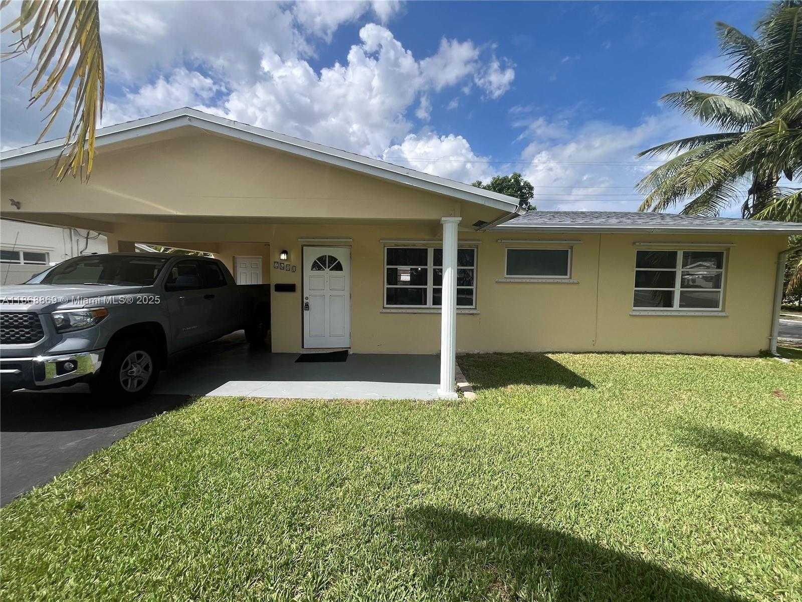 Small Image of 2601 NORTH WEST 53RD ST, Tamarac Number 9