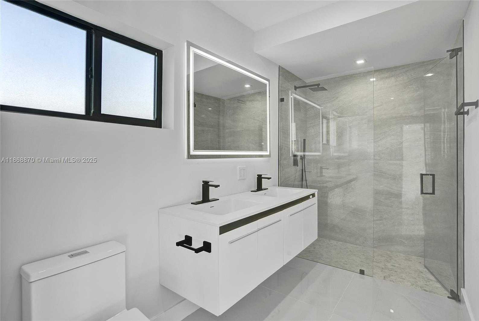 Small Image of 1931 NORTH EAST 186TH DR, North Miami Beach Number 29