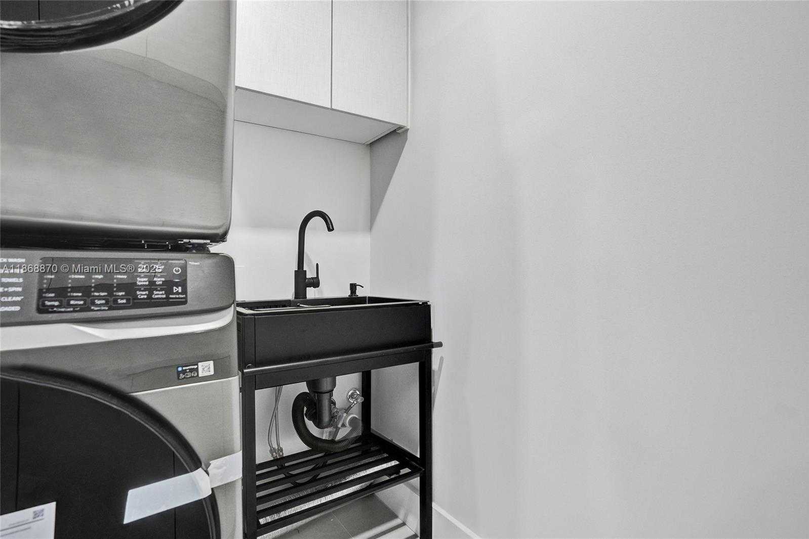 Small Image of 1931 NORTH EAST 186TH DR, North Miami Beach Number 46