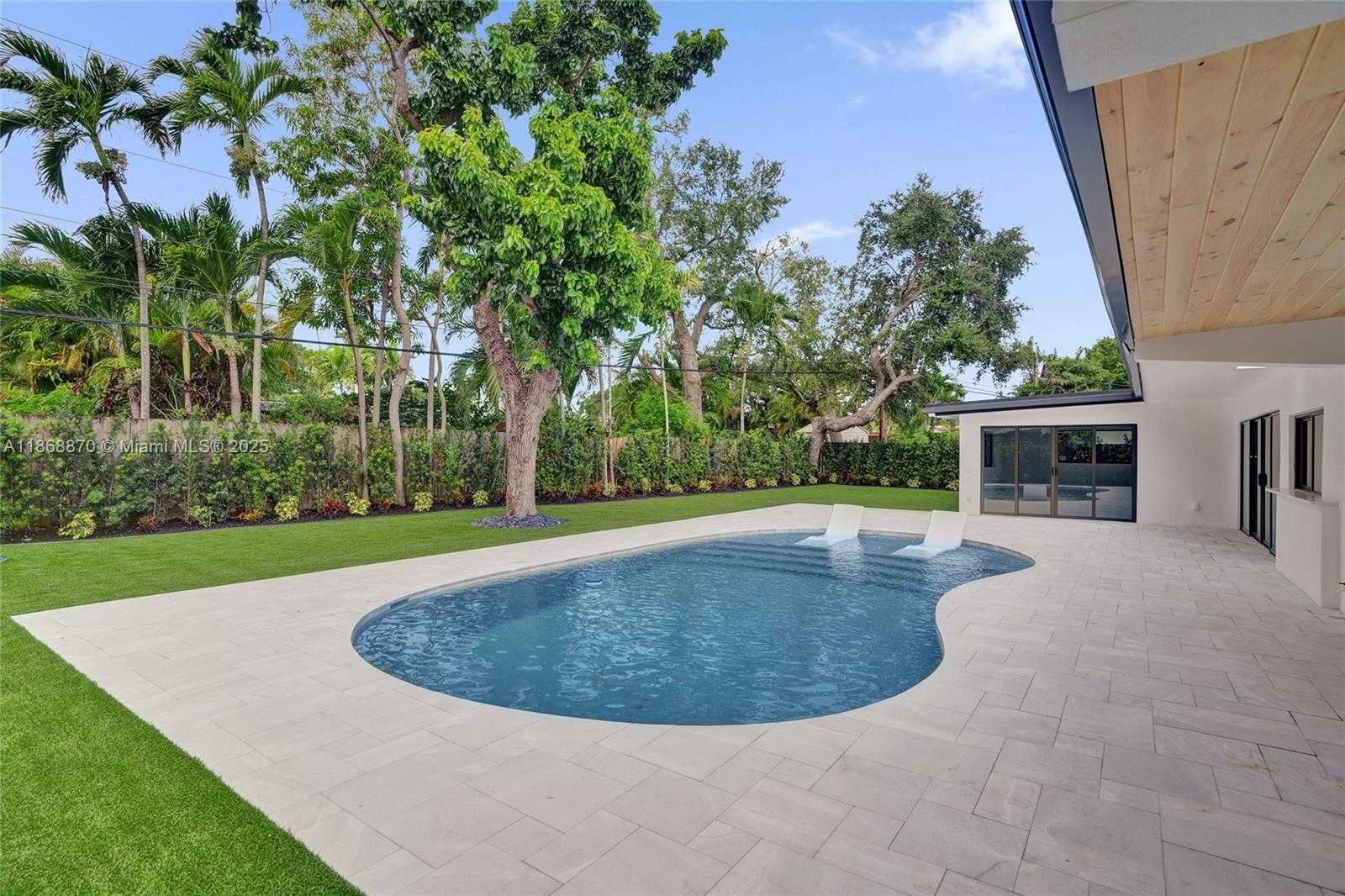 Small Image of 1931 NORTH EAST 186TH DR, North Miami Beach Number 48