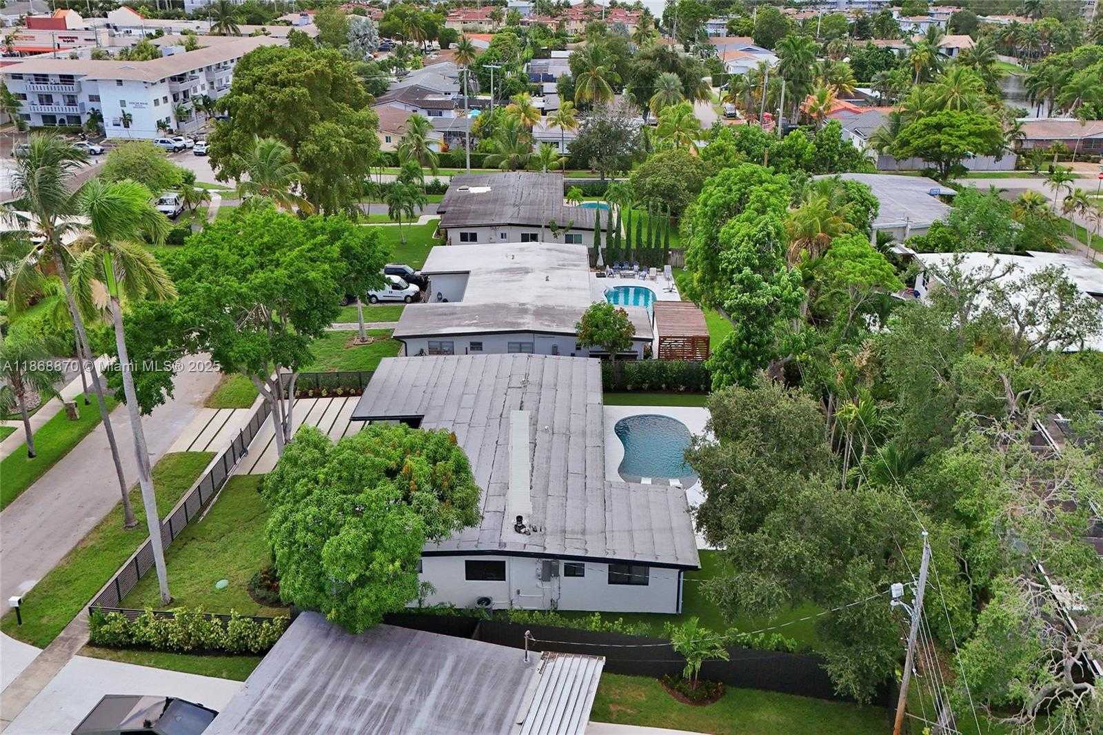 Small Image of 1931 NORTH EAST 186TH DR, North Miami Beach Number 54