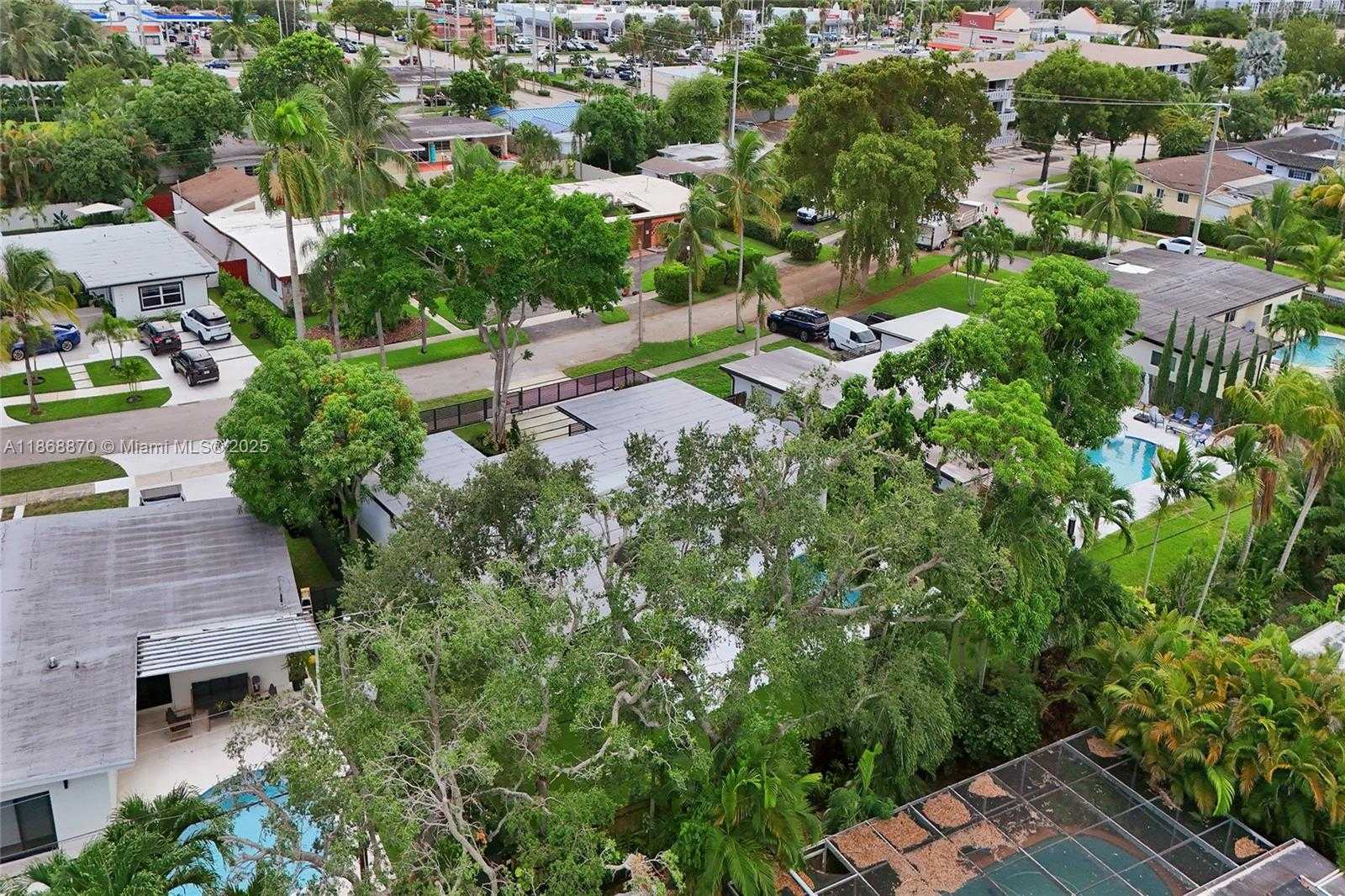 Small Image of 1931 NORTH EAST 186TH DR, North Miami Beach Number 55