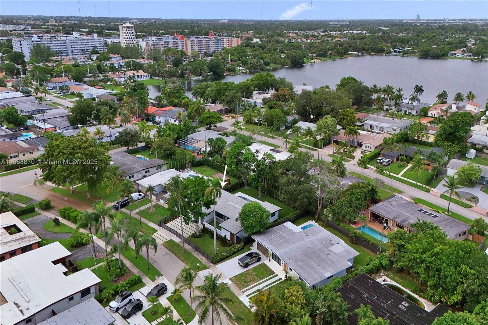 Small Image of 1931 NORTH EAST 186TH DR, North Miami Beach Number 58