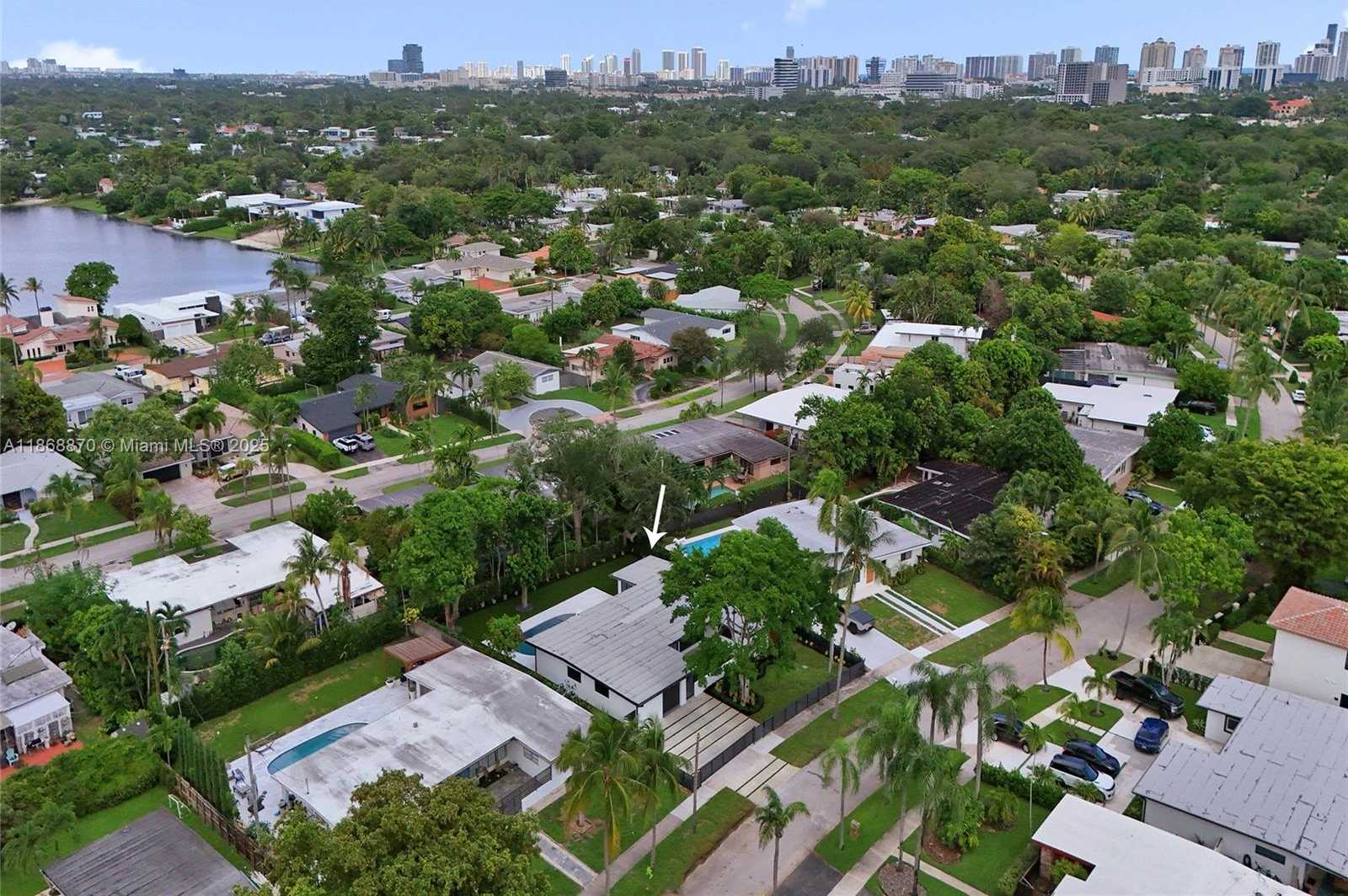 Small Image of 1931 NORTH EAST 186TH DR, North Miami Beach Number 62