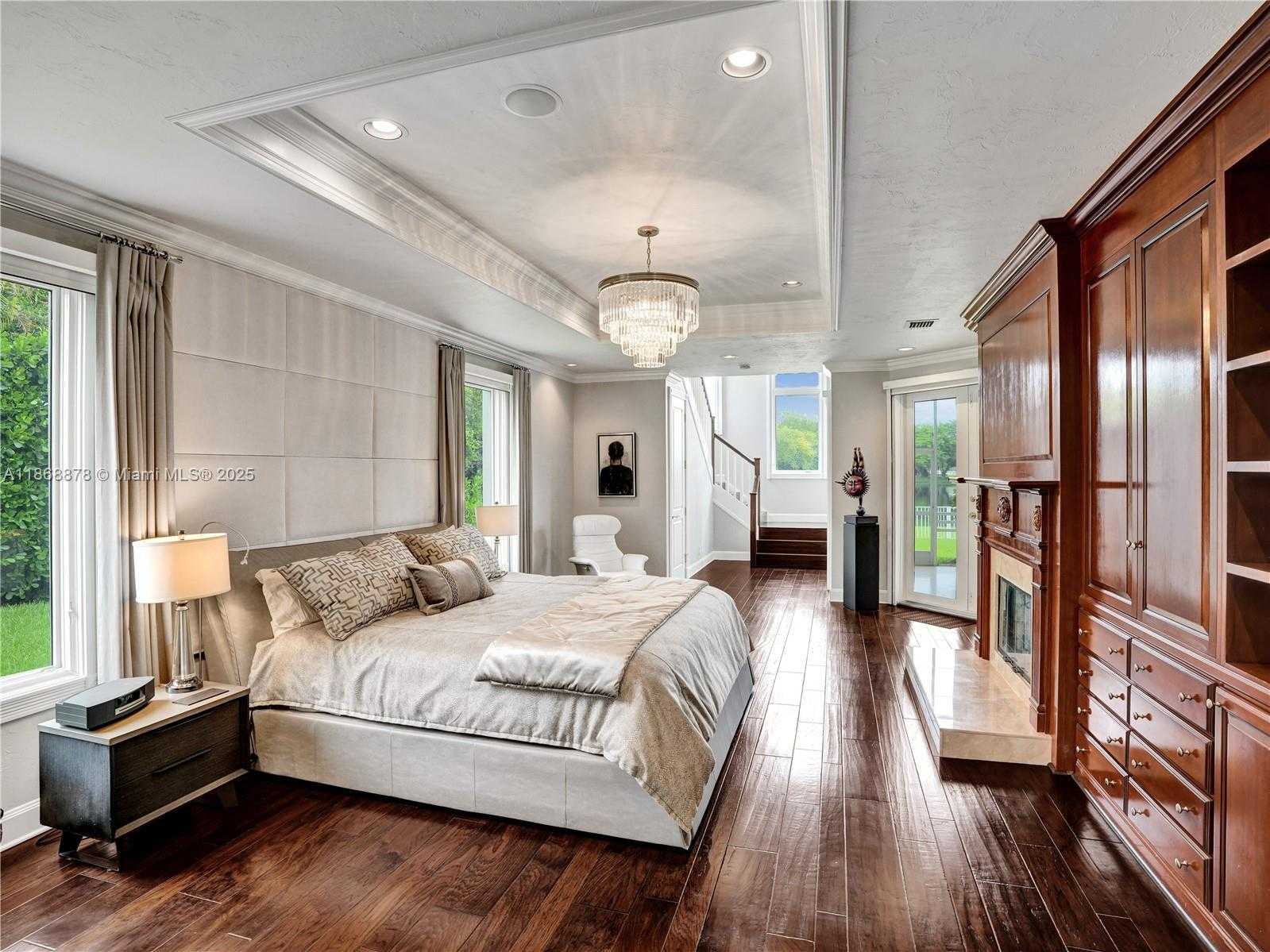 Small Image of 2950 SURREY LANE, Weston Number 16