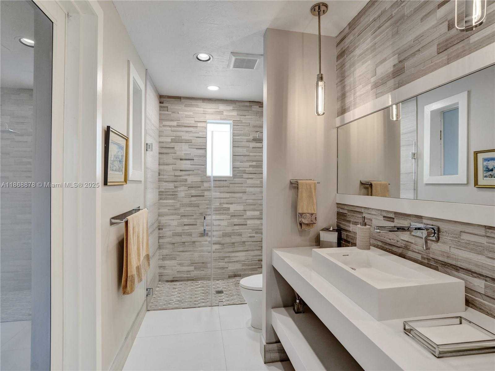 Small Image of 2950 SURREY LANE, Weston Number 25