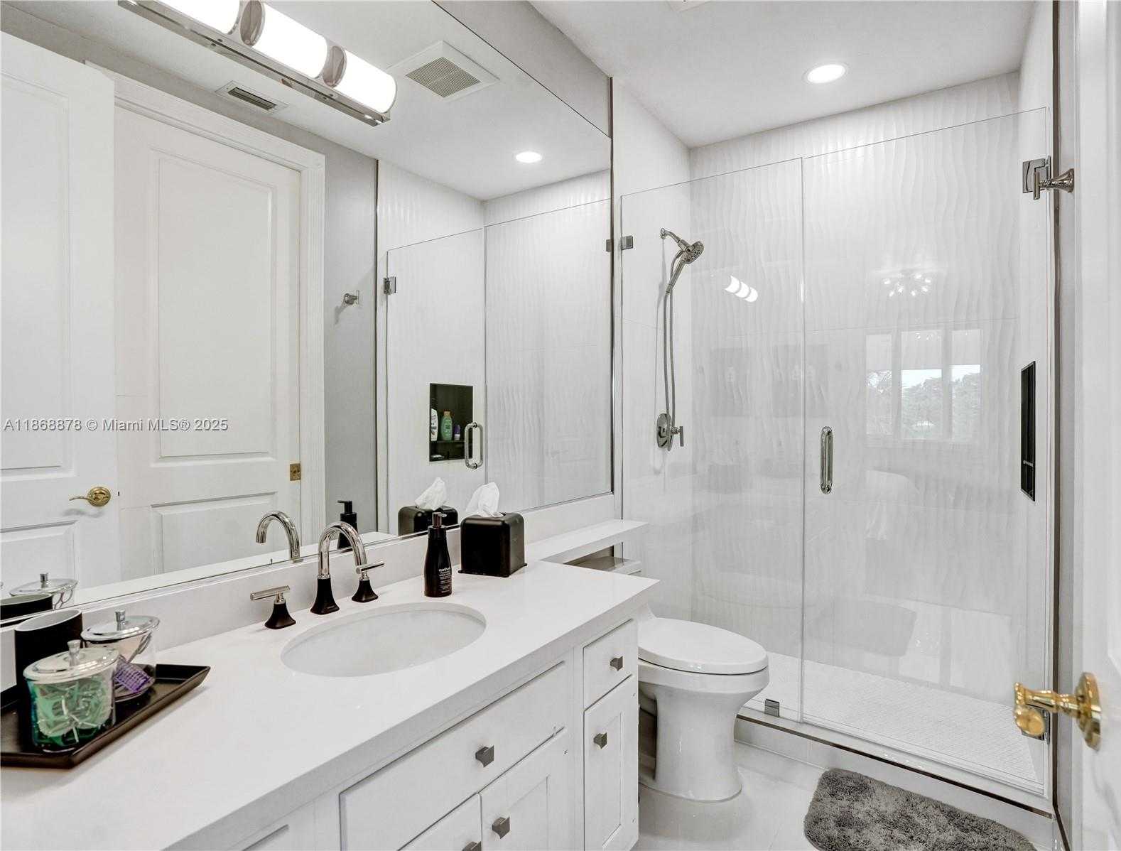 Small Image of 2950 SURREY LANE, Weston Number 27
