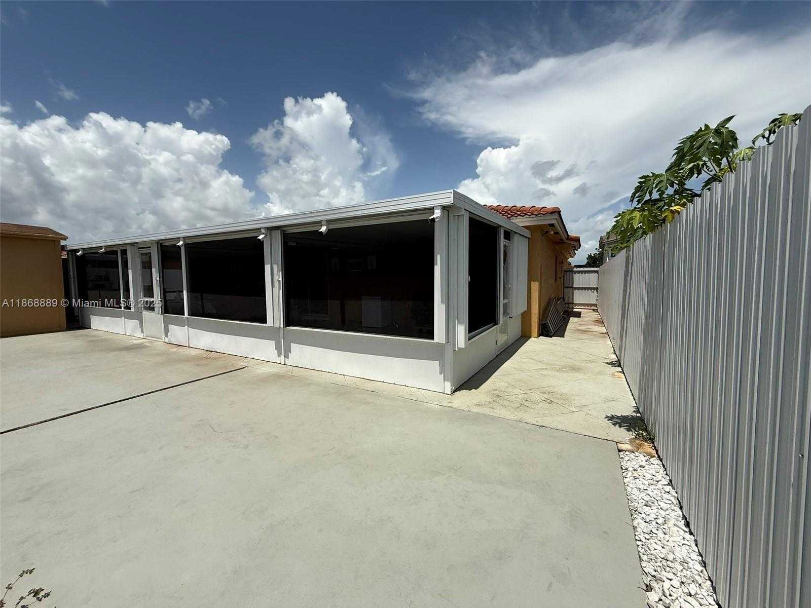 Small Image of 13256 SOUTH WEST 276TH LN, Homestead Number 12