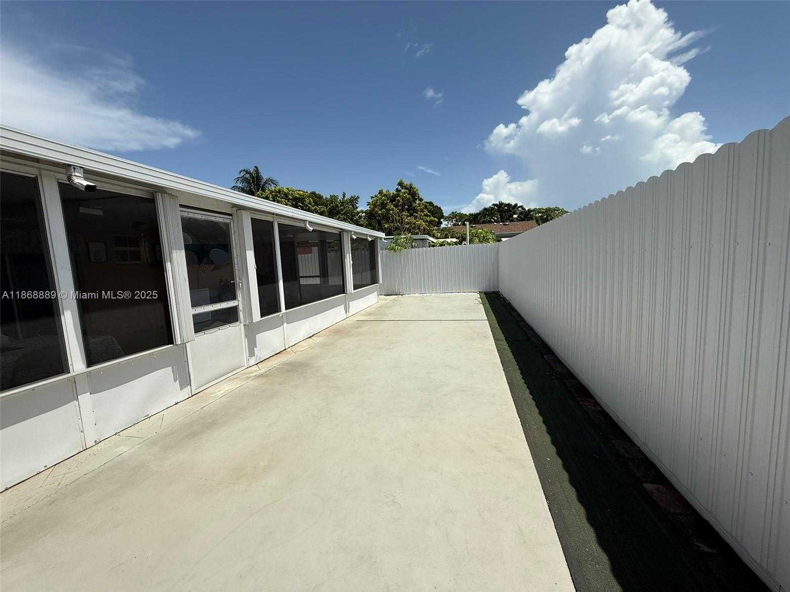 Small Image of 13256 SOUTH WEST 276TH LN, Homestead Number 13