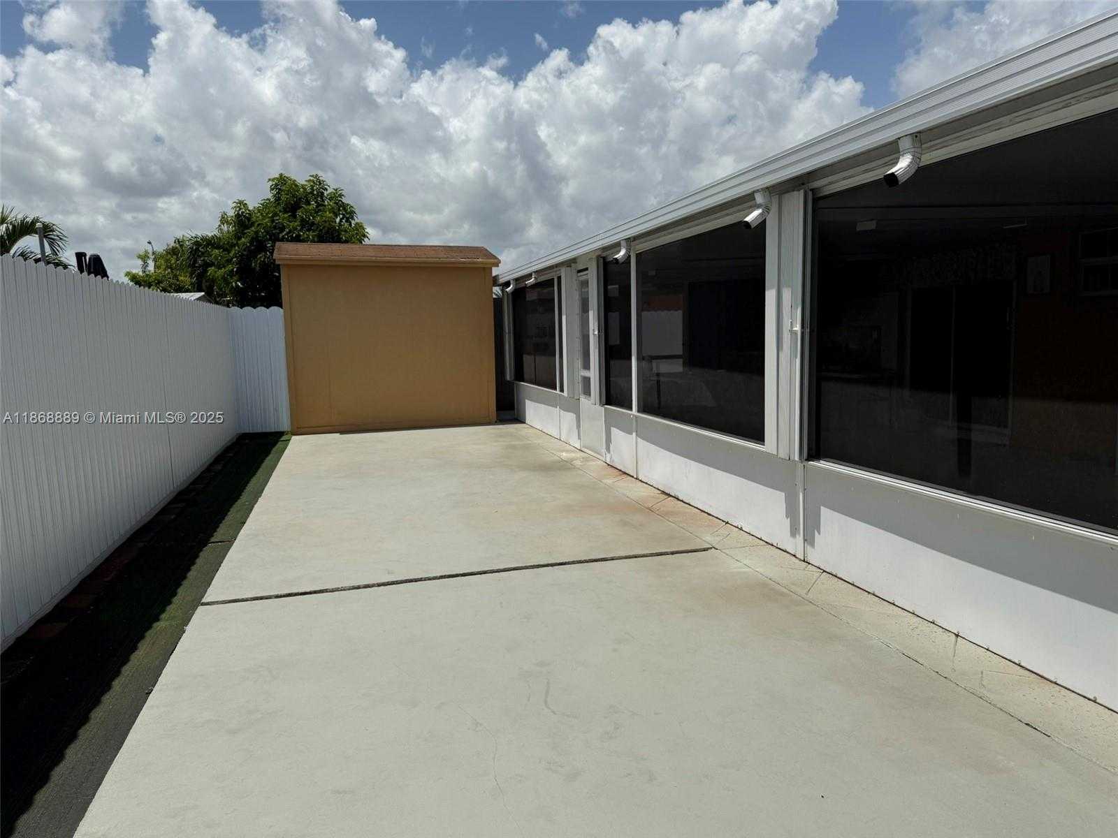 Small Image of 13256 SOUTH WEST 276TH LN, Homestead Number 14