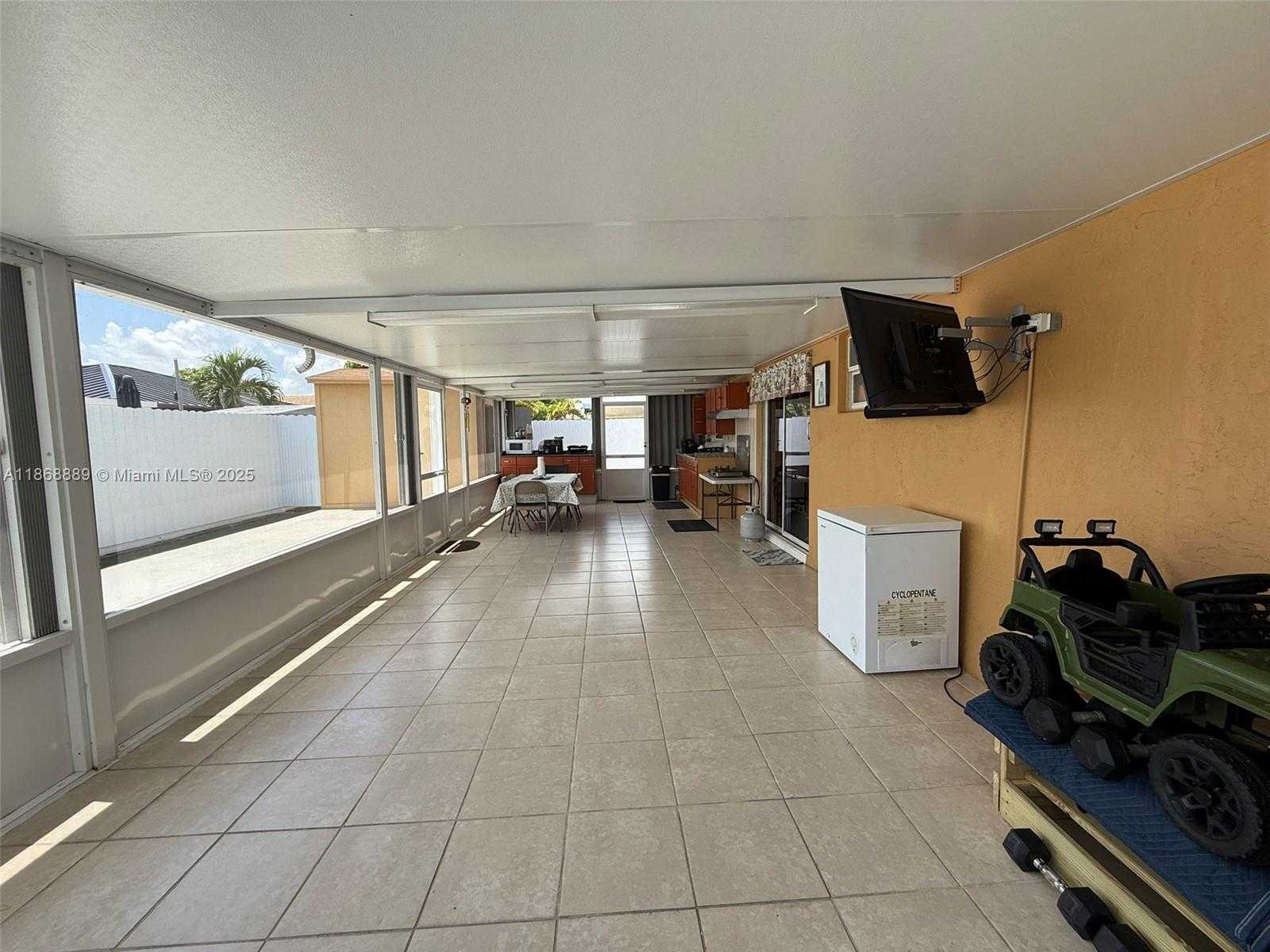 Small Image of 13256 SOUTH WEST 276TH LN, Homestead Number 18