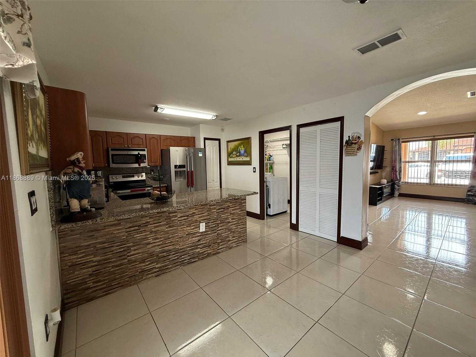 Small Image of 13256 SOUTH WEST 276TH LN, Homestead Number 6