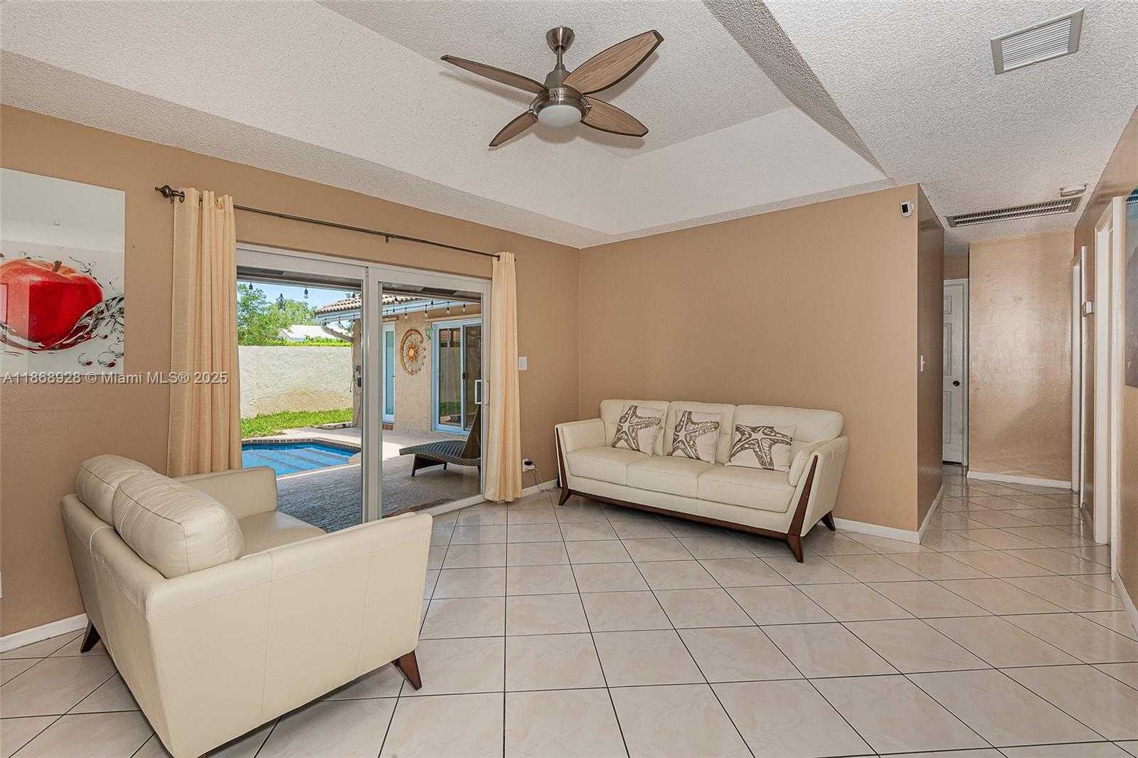 Small Image of 7105 NORTH WEST 45TH ST, Coral Springs Number 11