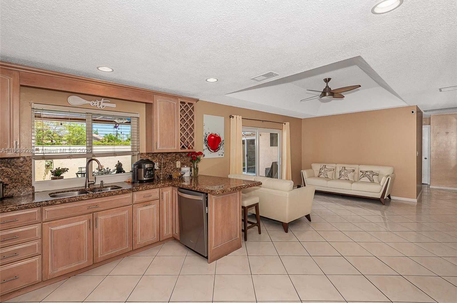 Small Image of 7105 NORTH WEST 45TH ST, Coral Springs Number 16