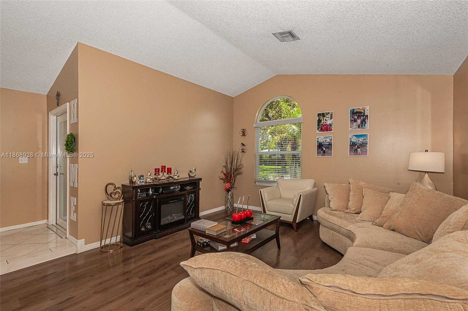 Small Image of 7105 NORTH WEST 45TH ST, Coral Springs Number 6
