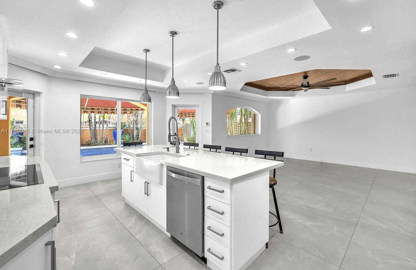 Small Image of 15244 SOUTH WEST 29TH TER, Miami Number 17