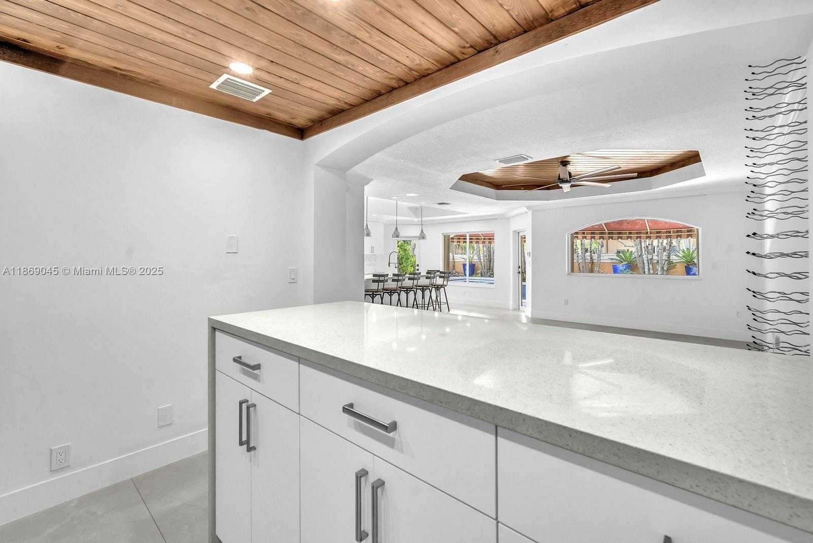 Small Image of 15244 SOUTH WEST 29TH TER, Miami Number 25