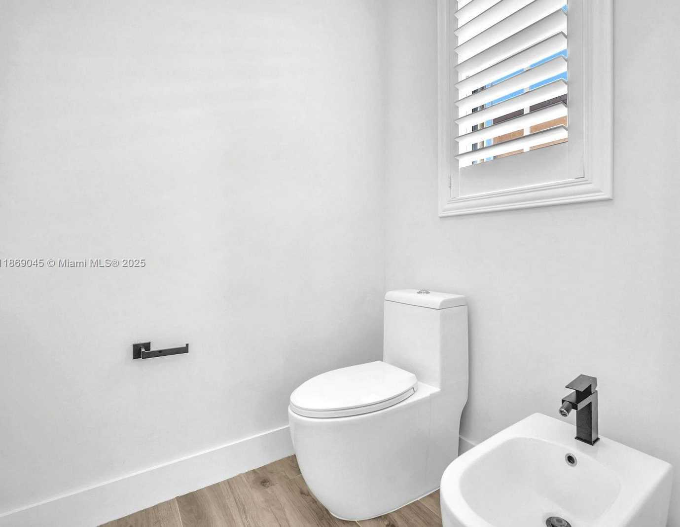 Small Image of 15244 SOUTH WEST 29TH TER, Miami Number 34