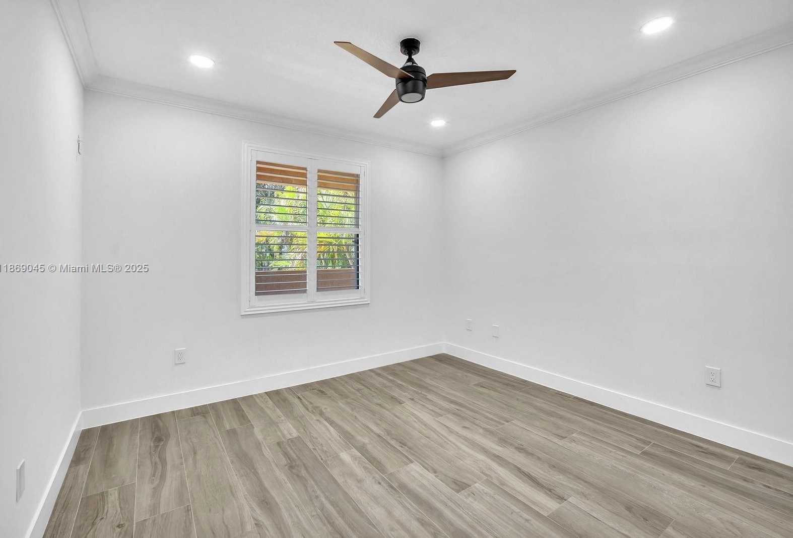 Small Image of 15244 SOUTH WEST 29TH TER, Miami Number 45