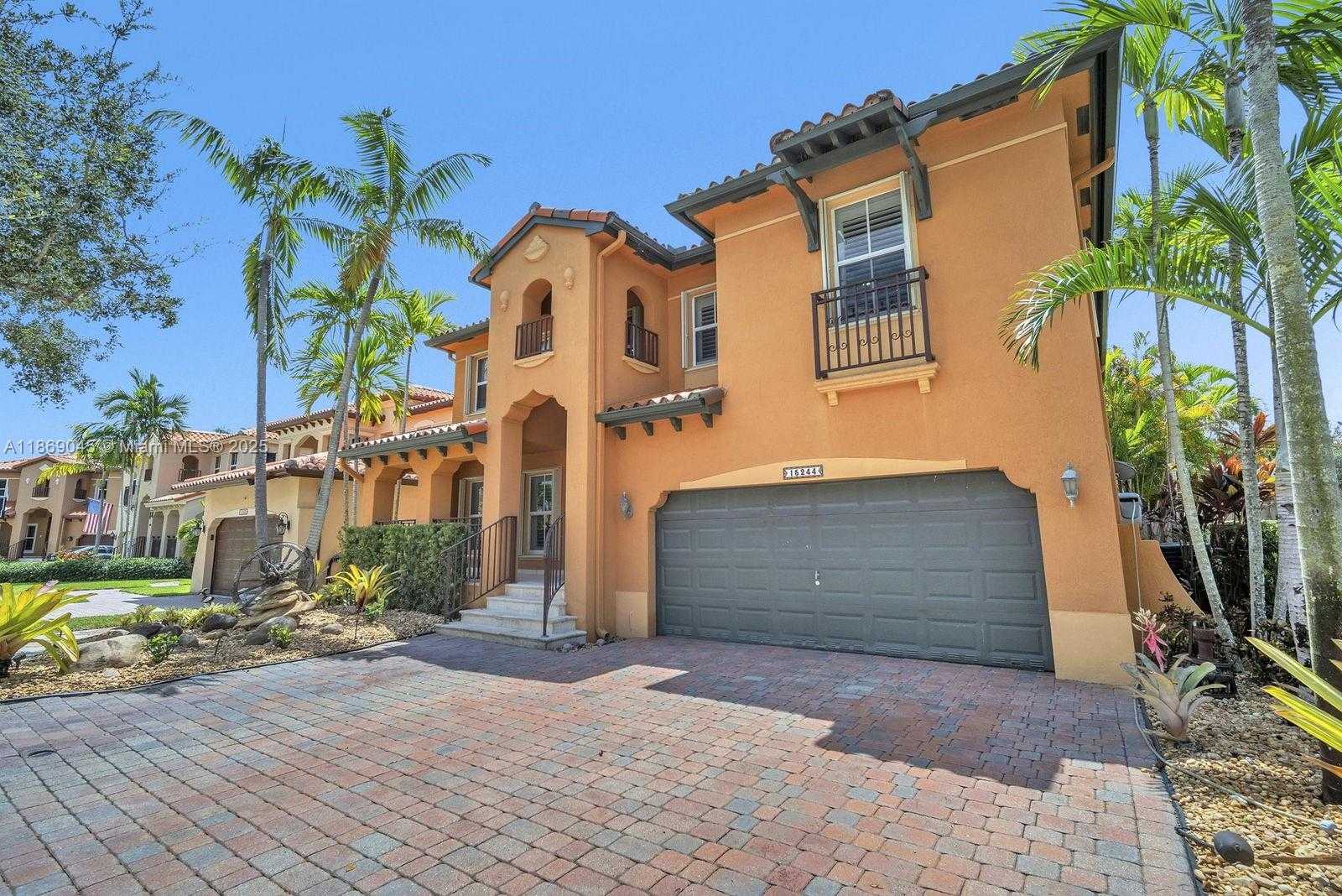 Small Image of 15244 SOUTH WEST 29TH TER, Miami Number 7