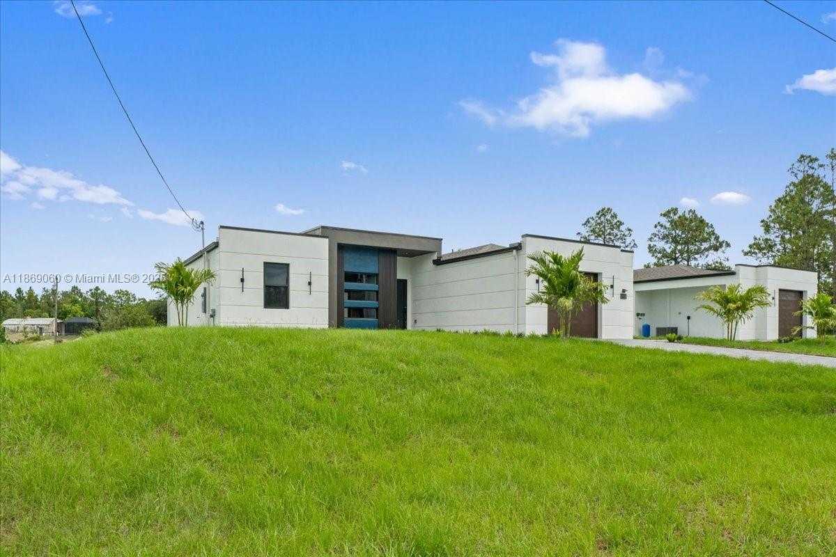 Small Image of 729 COLYER ST E, Lehigh Acres Number 4