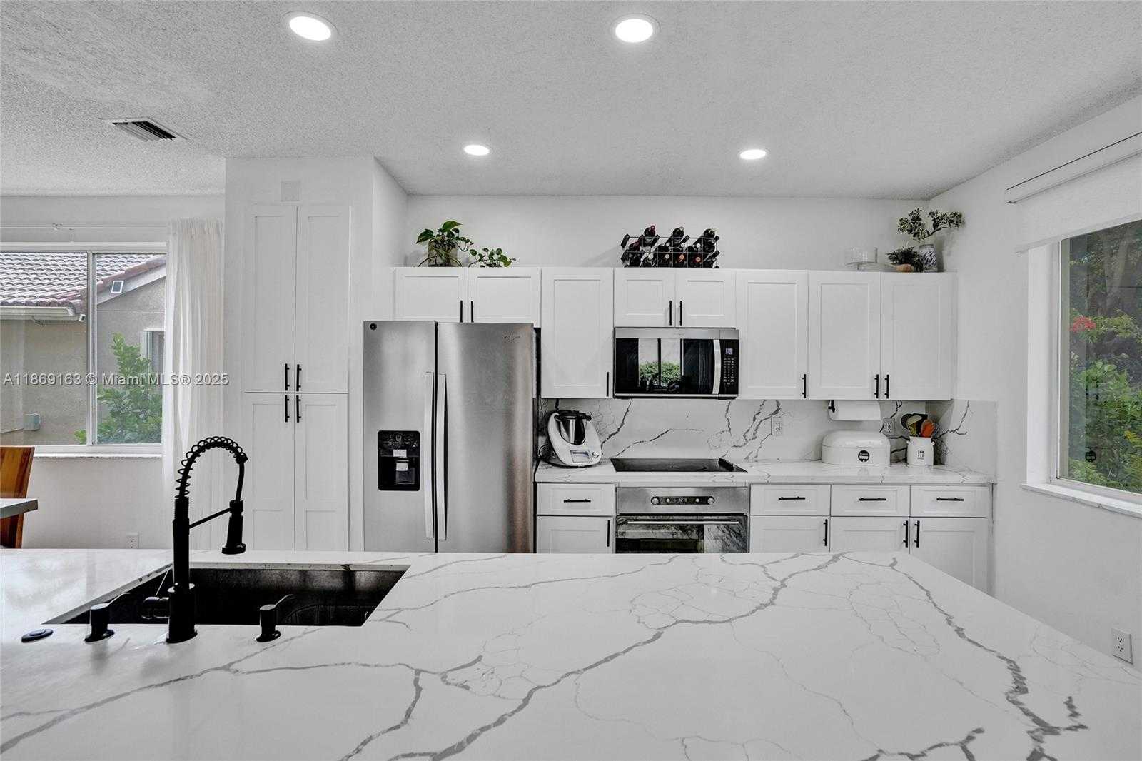 Small Image of 1381 SAGO LN, Weston Number 12