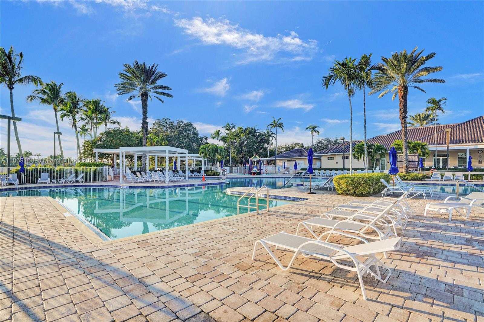 Small Image of 1381 SAGO LN, Weston Number 38