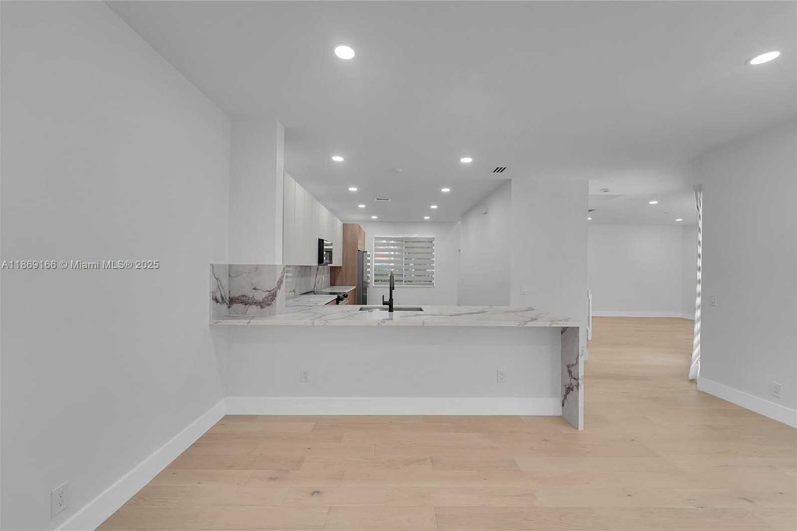 Small Image of 704 STANTON DR, Weston Number 10