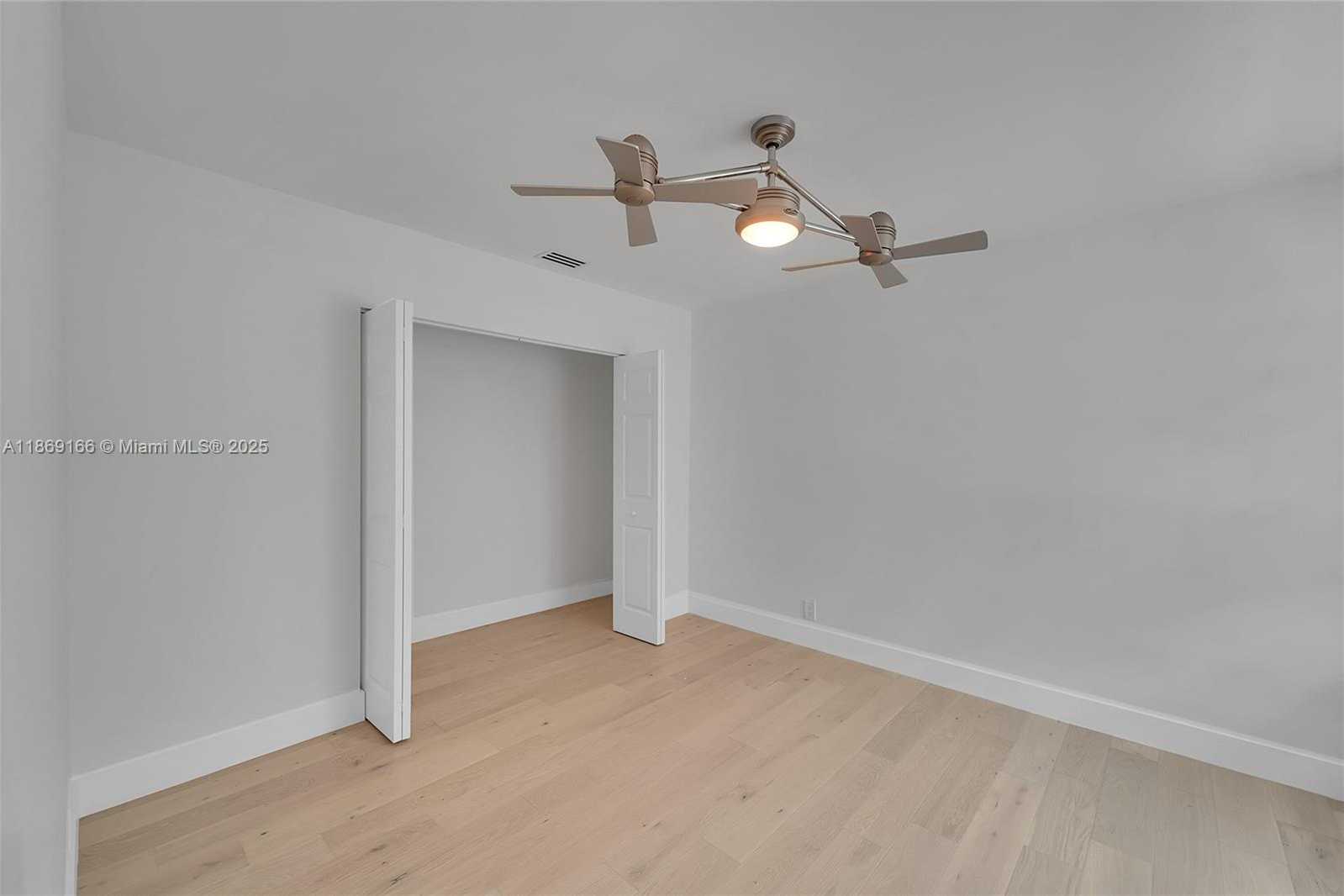 Small Image of 704 STANTON DR, Weston Number 33