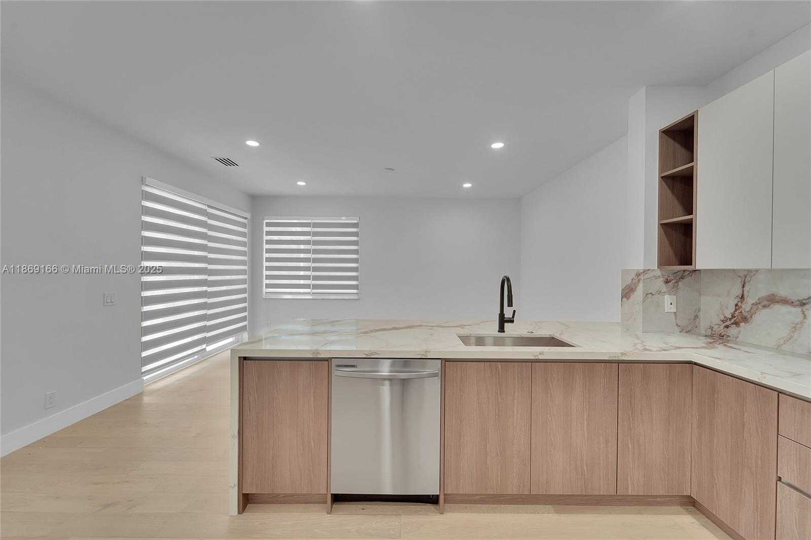 Small Image of 704 STANTON DR, Weston Number 9