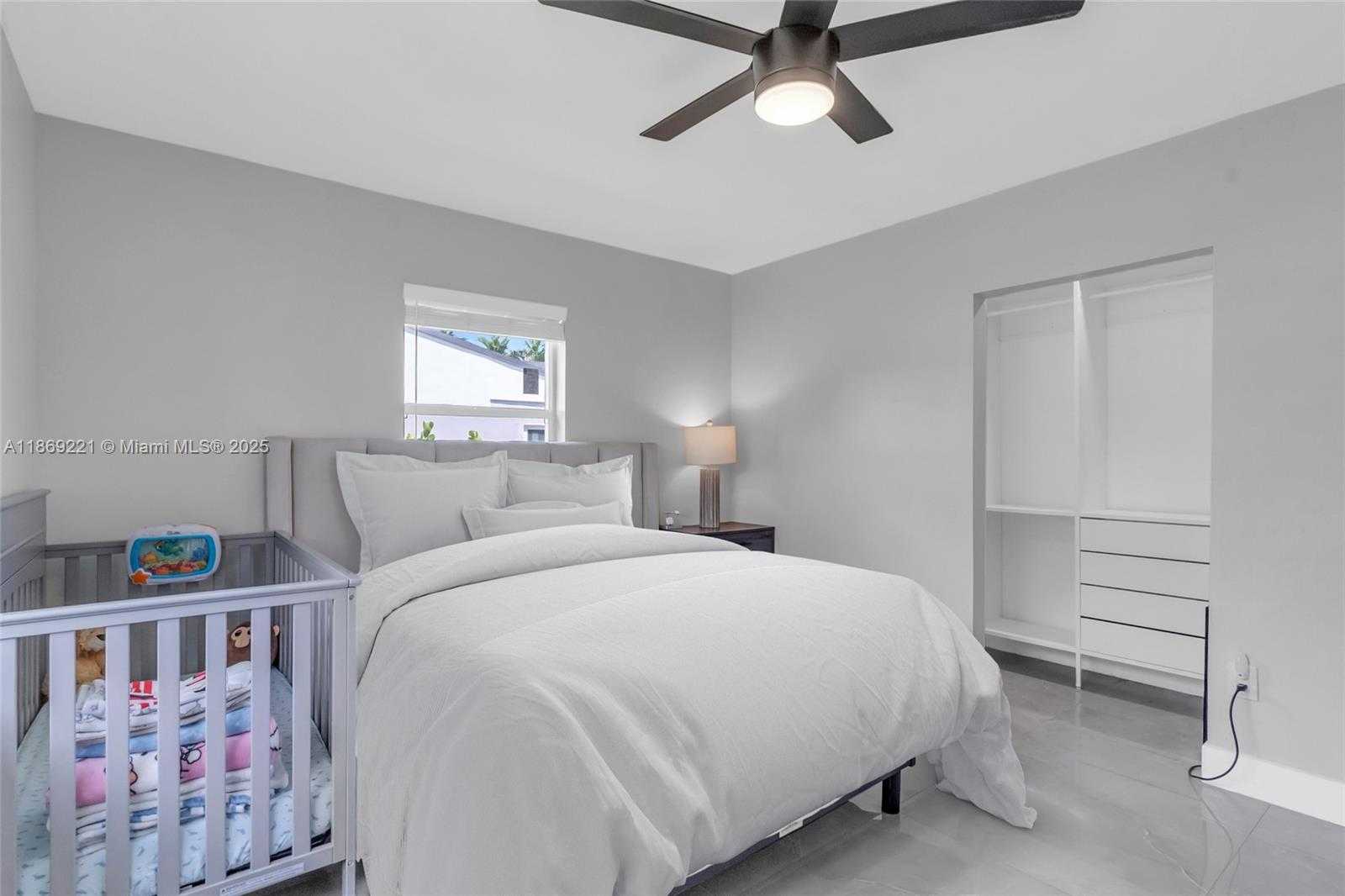 Small Image of 6490 SOUTH WEST 37TH ST, Miami Number 12