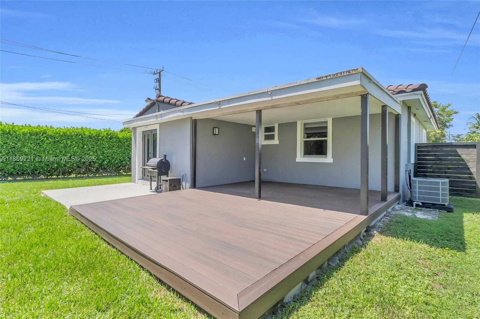 Small Image of 6490 SOUTH WEST 37TH ST, Miami Number 19