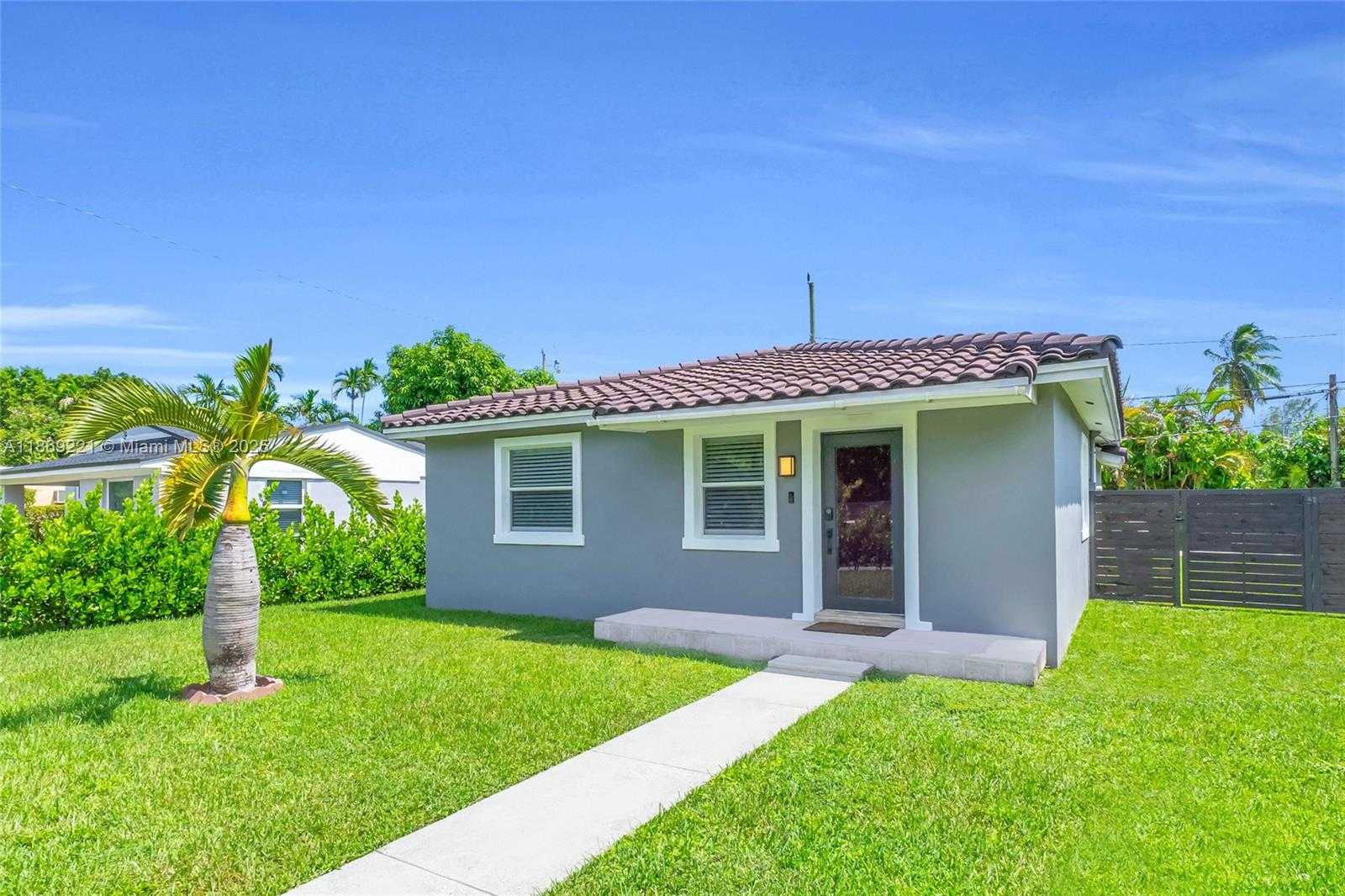 Small Image of 6490 SOUTH WEST 37TH ST, Miami Number 2