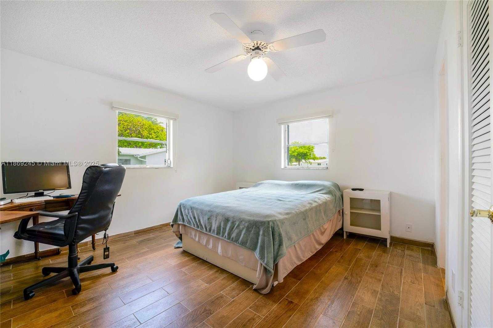 Small Image of 1441 WEST CAMPANELLI DR, Plantation Number 10