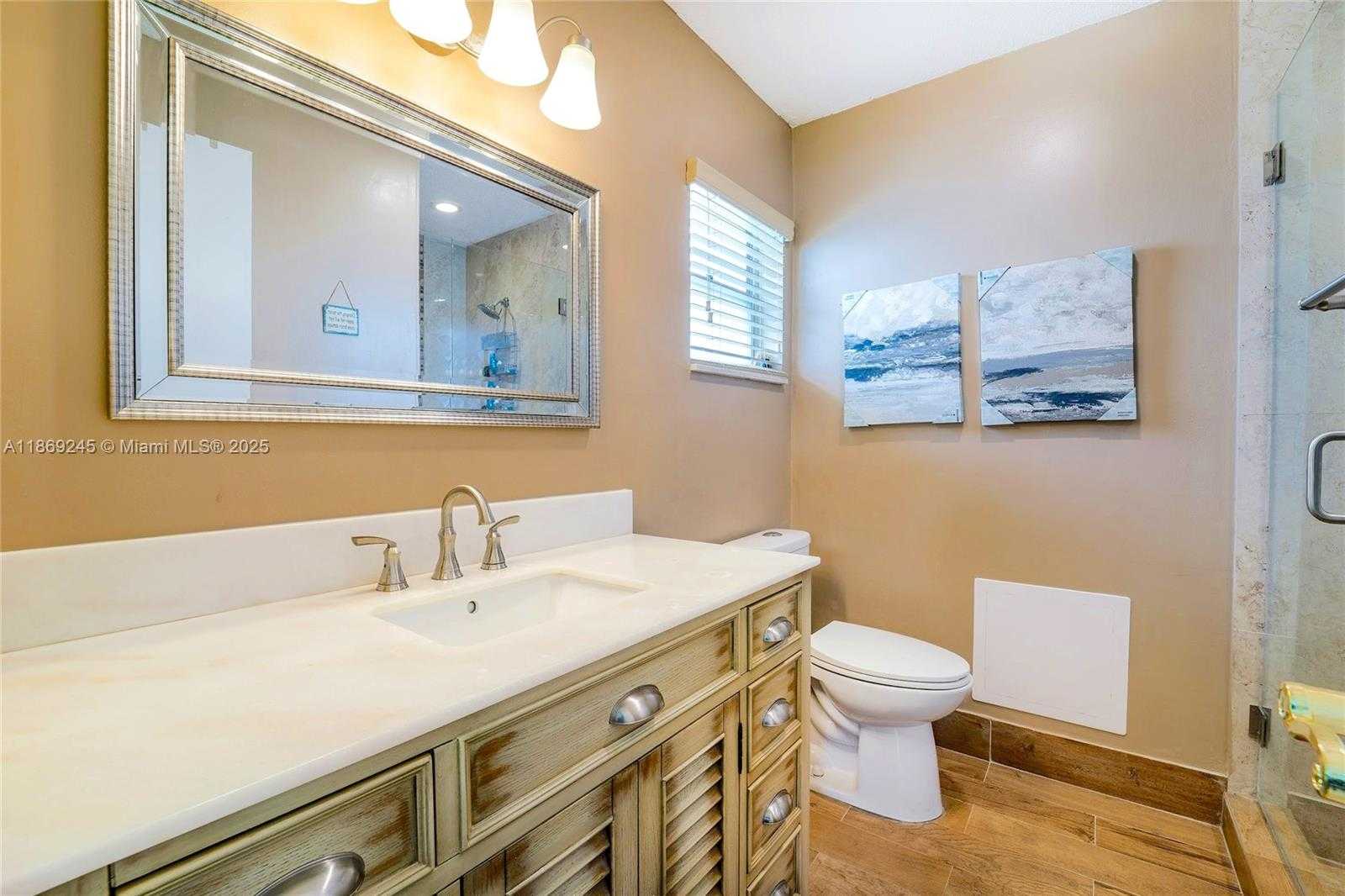 Small Image of 1441 WEST CAMPANELLI DR, Plantation Number 12