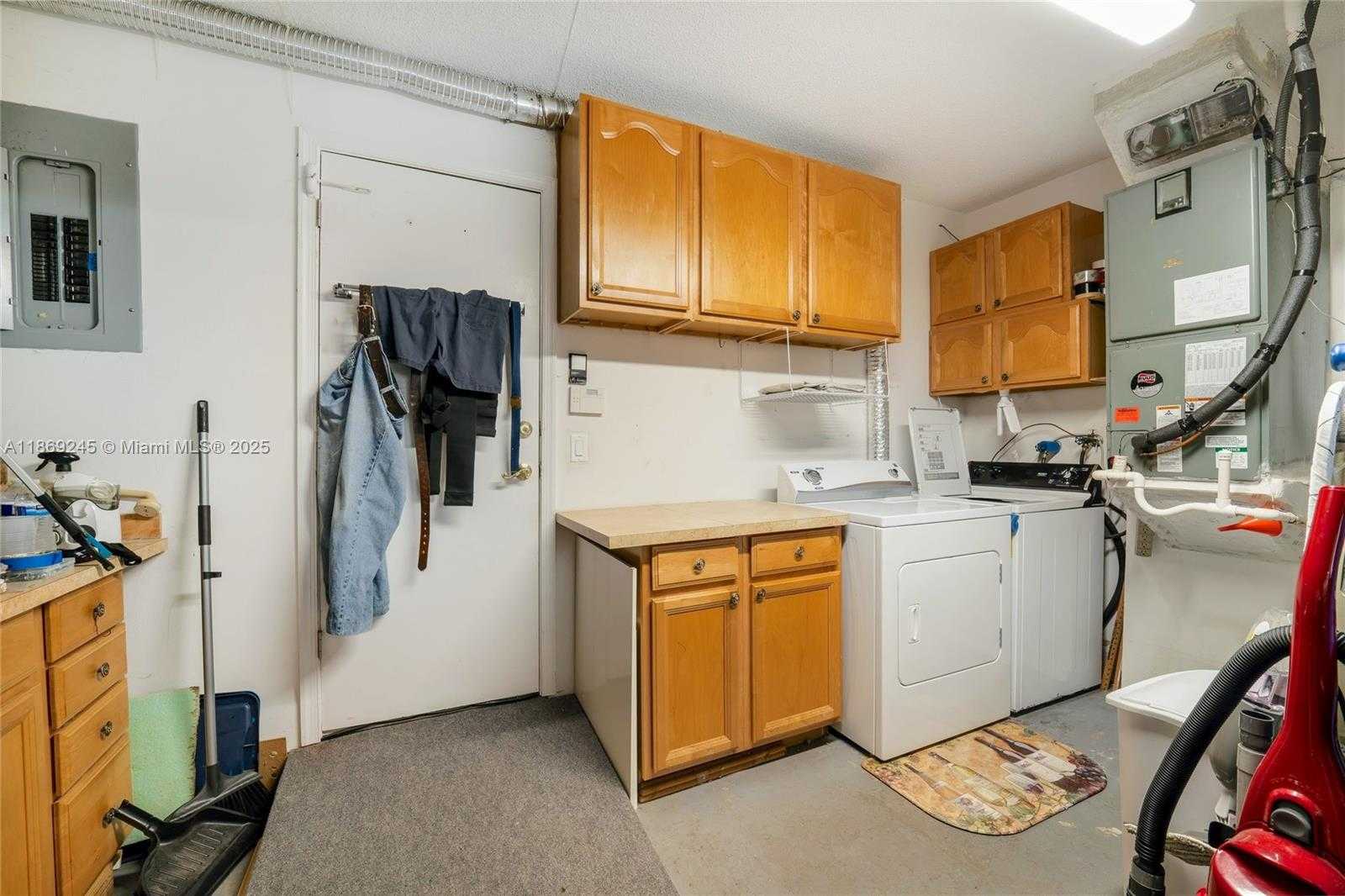 Small Image of 1441 WEST CAMPANELLI DR, Plantation Number 17
