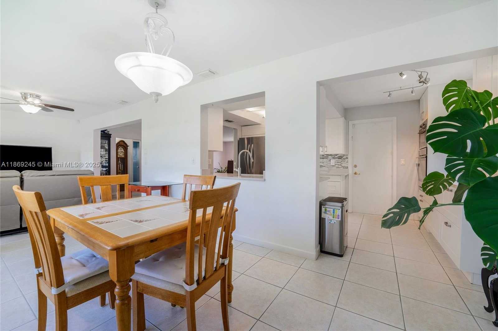 Small Image of 1441 WEST CAMPANELLI DR, Plantation Number 19