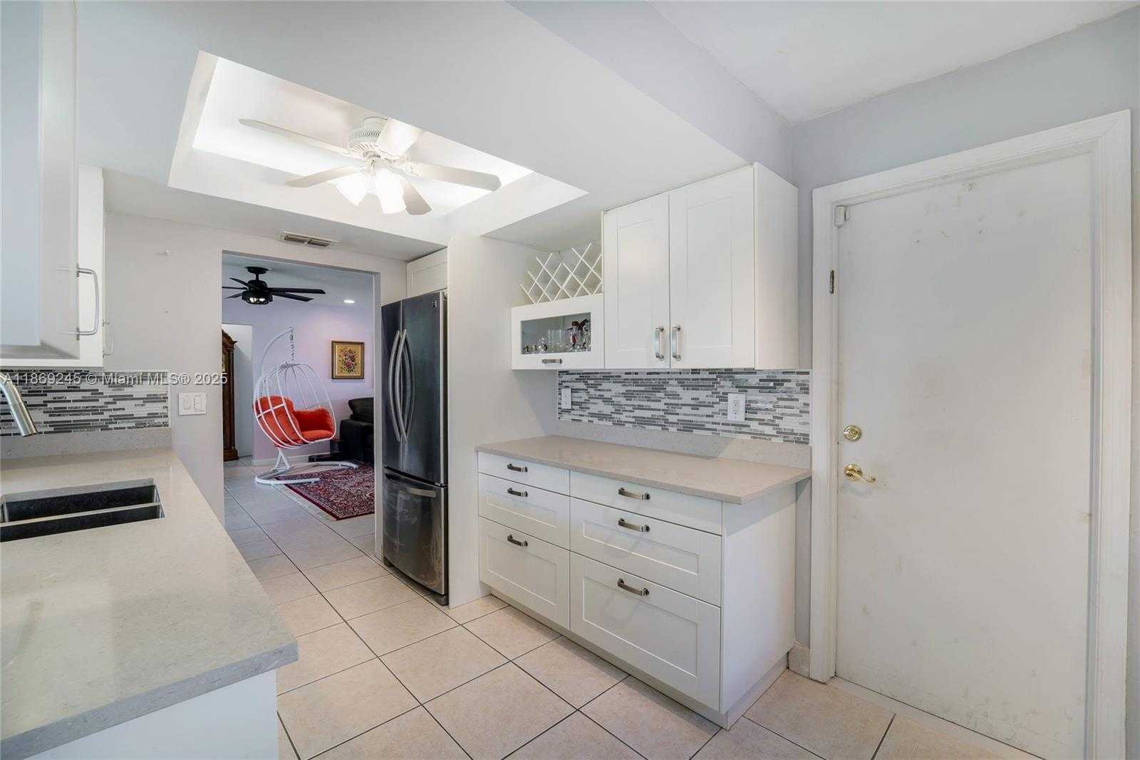 Small Image of 1441 WEST CAMPANELLI DR, Plantation Number 21
