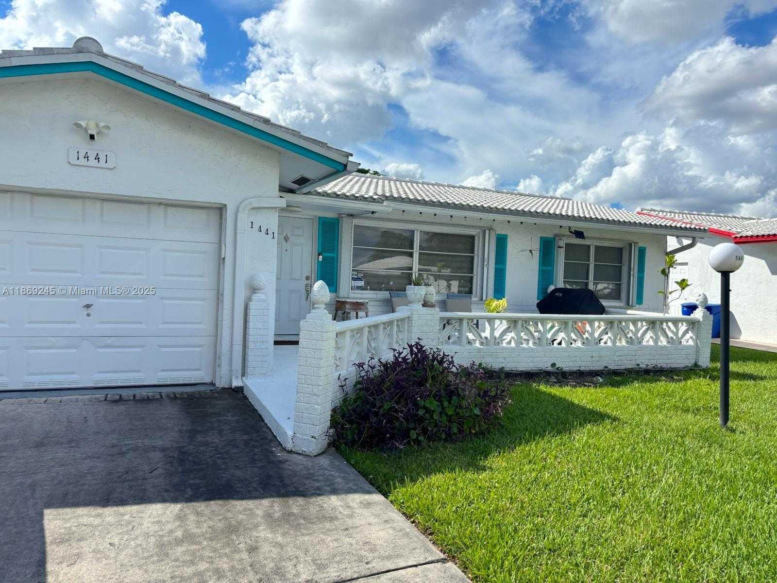 Small Image of 1441 WEST CAMPANELLI DR, Plantation Number 23
