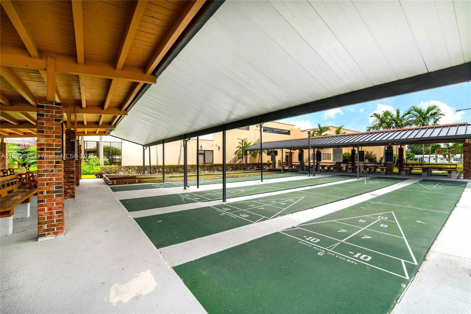 Small Image of 1441 WEST CAMPANELLI DR, Plantation Number 30
