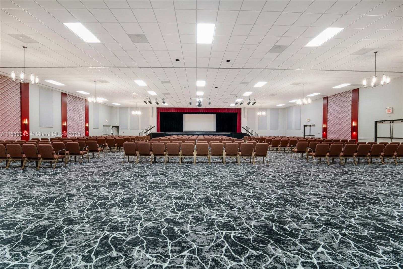 Small Image of 1441 WEST CAMPANELLI DR, Plantation Number 33